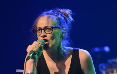 Watch Fiona Apple play ‘Fetch The Bolt Cutters’ songs live for the first time - www.nme.com - New York - county Love