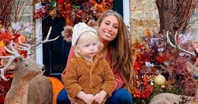 Stacey Solomon transforms home into autumn wonderland - complete with deer and pumpkins - www.dailyrecord.co.uk