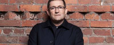Q gives Paul Heaton award following donation to support magazine’s former staff - completemusicupdate.com