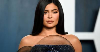 Kylie Jenner Sleeps in This $10 Organic Oil to Keep Skin Soft and Glowing - www.usmagazine.com