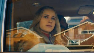 Rachel Brosnahan Is A Mom On The Run In 1970s- Set Crime Thriller ‘I’m Your Woman’ - etcanada.com