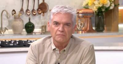 Phillip Schofield shares plans for pioneering eye surgery and opens up on condition which drives him ‘insane’ - www.ok.co.uk - Britain - USA