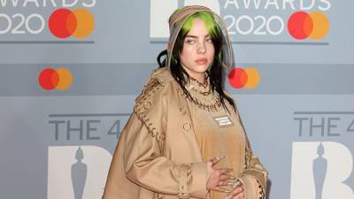 Billie Eilish Fans Praise Her As ‘Stunning’ In New Selfie After She Urges People To ‘Normalize Real Bodies’ - hollywoodlife.com