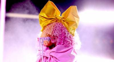 Sia Sings 'Courage to Change' in Pink Bow Dress at Billboard Music Awards 2020 (Video) - www.justjared.com - Los Angeles