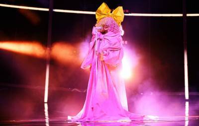 Watch Sia perform at the 2020 Billboard Music Awards - www.nme.com