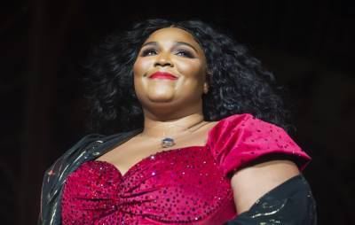 Lizzo urges Americans to vote in Billboard Awards acceptance speech - www.nme.com - USA