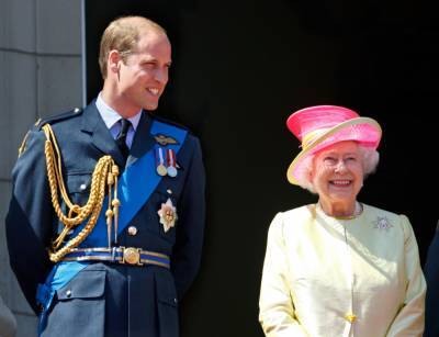 The Queen Is Joined By Prince William For Her First Public Engagement Since Lockdown - etcanada.com