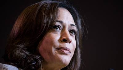 Kamala Harris Pauses Campaign Travel After Staffer Diagnosed with COVID-19 - www.justjared.com