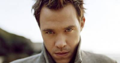 Official Charts Flashback 2003: Will Young – Leave Right Now - www.officialcharts.com