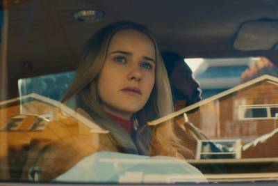 ‘I’m Your Woman’ Film Review: Rachel Brosnahan Finds Herself on the Run in 70s-Set Thriller - thewrap.com