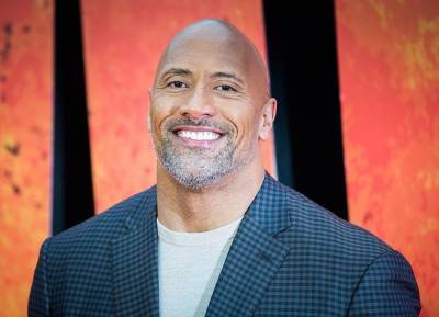 ‘Sexiest Man Alive’ Dwayne Johnson shares hilarious buck-toothed childhood snap - evoke.ie - Hawaii