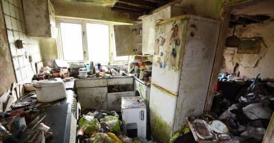 Grubby hoarder house piled high with rubbish is transformed into stunning family home - www.manchestereveningnews.co.uk