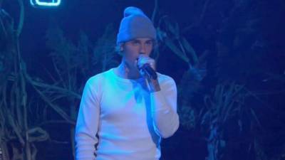 Justin Bieber Delivers Emotional 'Saturday Night Live' Performances and Fans Can't Get Enough - www.etonline.com
