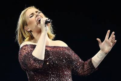 Adele To Host ‘SNL’, Admits She’s ‘So Excited’ And ‘Absolutely Terrified’ - etcanada.com