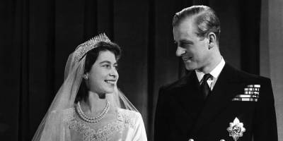 Queen Elizabeth Insisted that Prince Philip Give Up Smoking When They Got Married - www.marieclaire.com - Britain - county King George