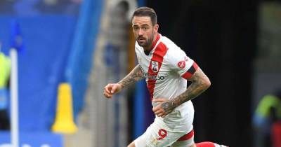 Saints fans react to Danny Ings contract update - www.msn.com