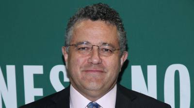 CNN's Jeffrey Toobin Exposes Himself on Zoom Call, Labels Incident an 'Embarrassingly Stupid Mistake' - www.justjared.com