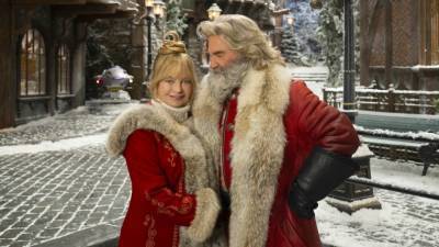 Goldie Hawn and Kurt Russell Are Back as Santa and Mrs. Claus in 'The Christmas Chronicles 2' Trailer - www.etonline.com - Santa