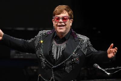 Elton John Faces Potential Fine For Not Wearing A Mask While On Holiday In Italy - etcanada.com - USA - Italy