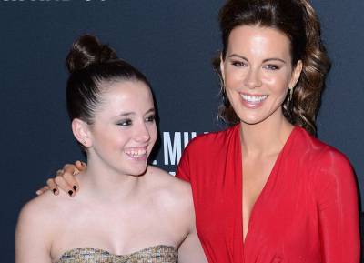 Kate Beckinsale shares secret late miscarriage in support of Chrissy Teigan - evoke.ie