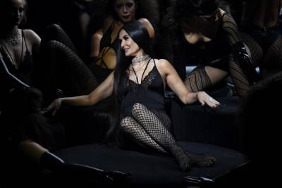 Demi Moore Models Sexy Lingerie In Surprise Appearance At Rihanna’s Savage X Fenty Show - etcanada.com