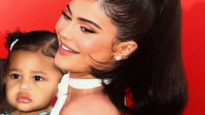 Kylie Jenner Shares Precious Video of Daughter Stormi Comforting Her - www.etonline.com