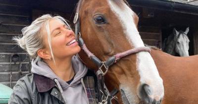 Olivia Bowen fulfils childhood dream as she buys horse and sets up equestrian Instagram account - www.ok.co.uk