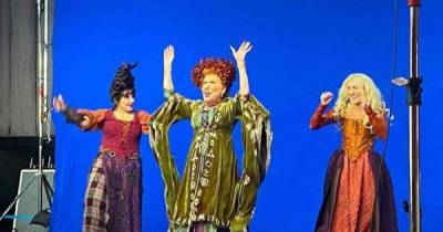 Bette Midler shares first look at Hocus Pocus reunion with cast in full costume - www.msn.com - New York - city Sanderson