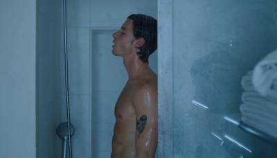 The Trailer for Shawn Mendes' Netflix Doc Starts with Him in the Shower & Somehow Just Gets Better! - www.justjared.com