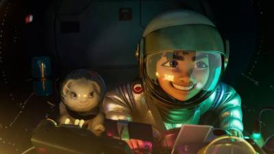 Review: Charming 'Over the Moon' gets lost in lunar orbit - abcnews.go.com - China - city Sandra
