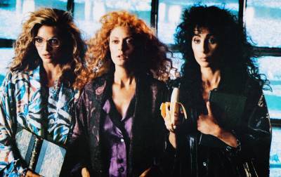 Susan Sarandon Claims ‘Witches Of Eastwick’ Co-Star Cher Stole Her Role After ‘Liaison’ With Producer - etcanada.com