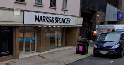 Marks & Spencer worker hospitalised for over a week after coronavirus outbreak at Glasgow store - www.dailyrecord.co.uk