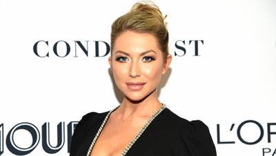 Stassi Schroeder’s Bare Baby Bump Pops Out Of Her PJs As She Chows Down On Food — Pic - hollywoodlife.com