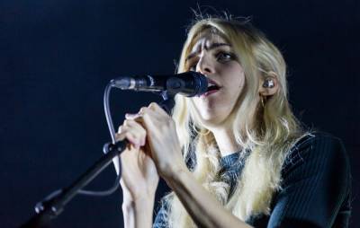 Watch London Grammar perform dreamy live performance of ‘Baby It’s You’ - www.nme.com