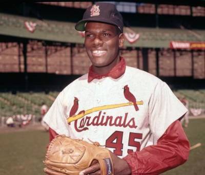 Bob Gibson Dies: Hall Of Fame Pitcher For St. Louis Cardinals Was 84 - deadline.com - Detroit - county St. Louis - state Nebraska - county Gibson