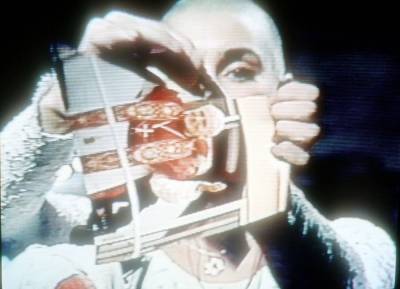 It’s 28 years since Sinead O’Connor ripped up a photo of the pope on SNL - evoke.ie - Washington