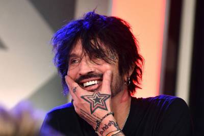 Tommy Lee - Brittany Furlan - Motley Crue - Motley Crue’s Tommy Lee says he drank 2 gallons a day before latest rehab stint - nypost.com