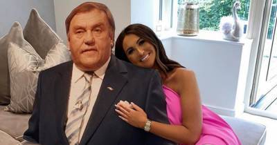 Charlotte Dawson 'learns more about her dad Les every day' as new show about his time working in a brothel airs — EXCLUSIVE - www.ok.co.uk - France - county Dawson