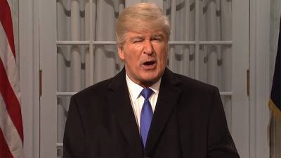 Alec Baldwin poses as Trump in a mask to promote 'SNL' premiere amid president's positive COVID-19 diagnosis - www.foxnews.com