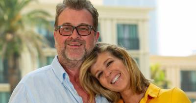 Kate Garraway vows to keep smiling as she shares inspirational quote from husband's hospital ward - www.ok.co.uk