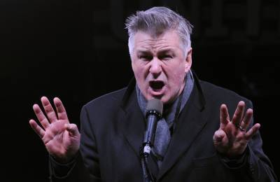 Alec Baldwin Addresses Backlash To His ‘SNL’ Trump Portrayal While He Recovers From COVID-19 - etcanada.com