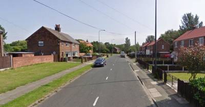 Man rushed to hospital with 'serious injuries' after being hit by car - www.manchestereveningnews.co.uk