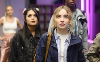 Netflix Developing Modern-Day ‘Alice In Wonderland’ Film Starring Sabrina Carpenter - theplaylist.net