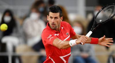 Novak Djokovic Hits Line Judge in the Face with Tennis Ball, Not Disqualified This Time! - www.justjared.com - France - Russia