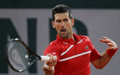 Novak Djokovic Accidentally Hits Another Line Judge With Tennis Ball - etcanada.com - France