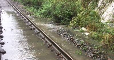Flash flooding causes disruption to services in Wigan - www.manchestereveningnews.co.uk