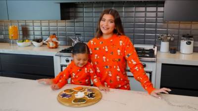 Kylie Jenner's Daughter Stormi Is the Cutest Assistant in Halloween Cookie Video - www.etonline.com