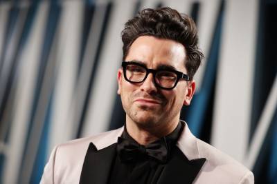 Dan Levy Calls Out Comedy Central India For Censoring Male On Male Kissing Scene In ‘Schitt’s Creek’ - etcanada.com - India