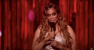 Tyra Banks Apologizes After ‘Dancing With The Stars’ “Control Room” Screw Up - deadline.com