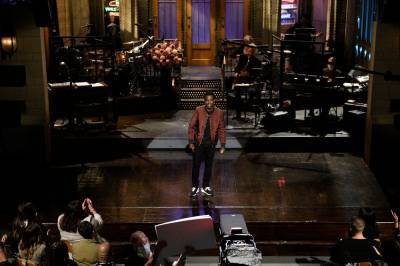 ‘SNL’ Had To Pay Live Audience To Attend Season Premiere - etcanada.com - New York - New York